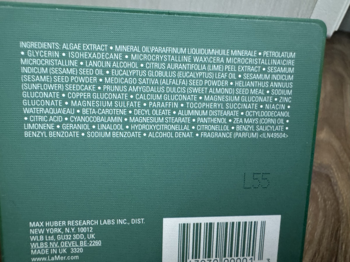 外盒 INGREDIENTS 全欄（ALGAE EXTRACT 起、FRAGRANCE (PARFUM) <ILN49504> 止）。