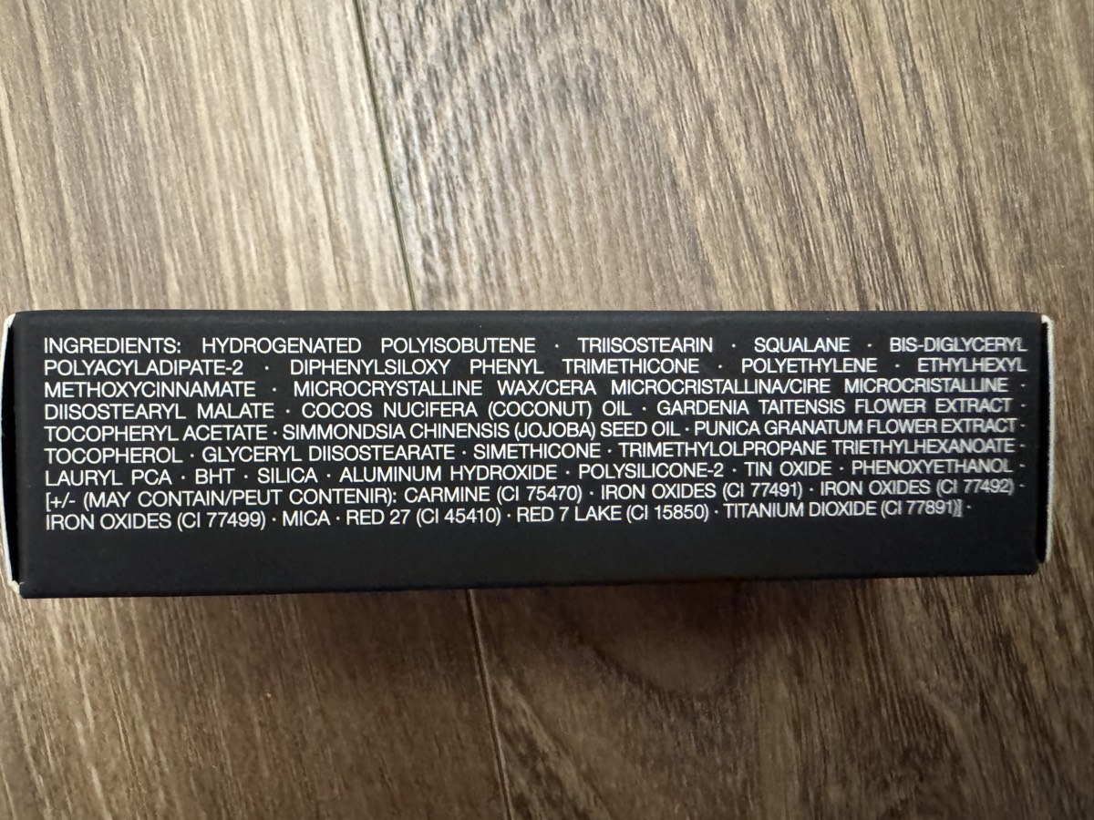 外盒 INGREDIENTS 全欄（HYDROGENATED POLYISOBUTENE 起、TITANIUM DIOXIDE (CI 77891) 止）。